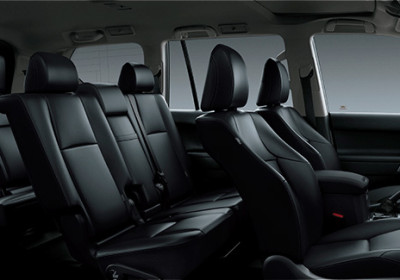 Cinturones de seguridad delanteros y airbags